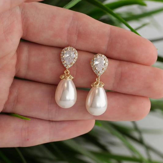 Pearl Earrings Gold Pearl Bridal Earrings Drop Wedding Earrings Pearl Bridal Jewelry Minimalist Pearl earrings Pearl Bridesmaid earrings